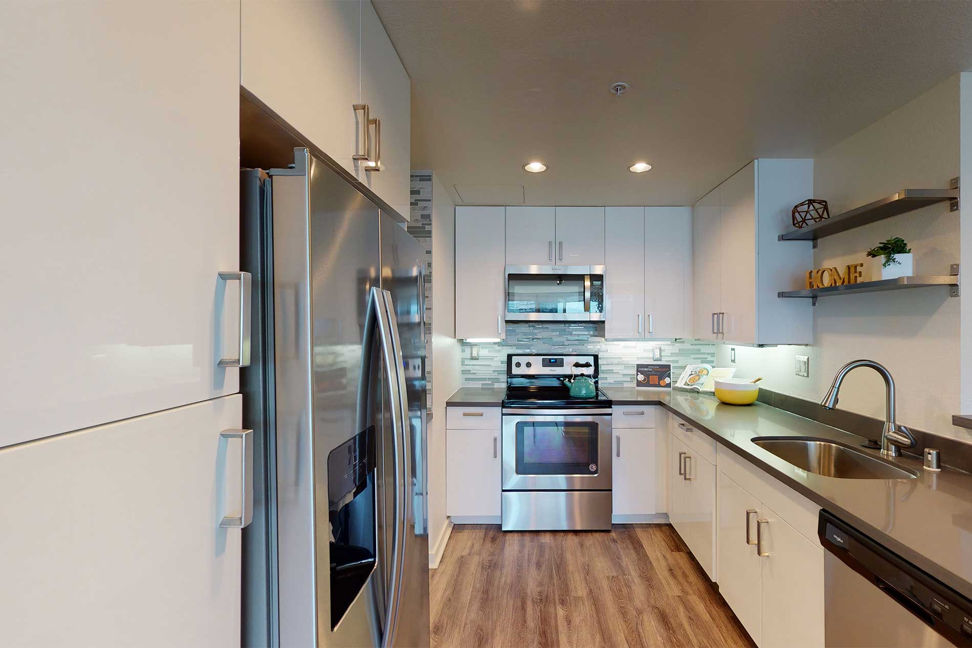 388 Beale apartment kitchen