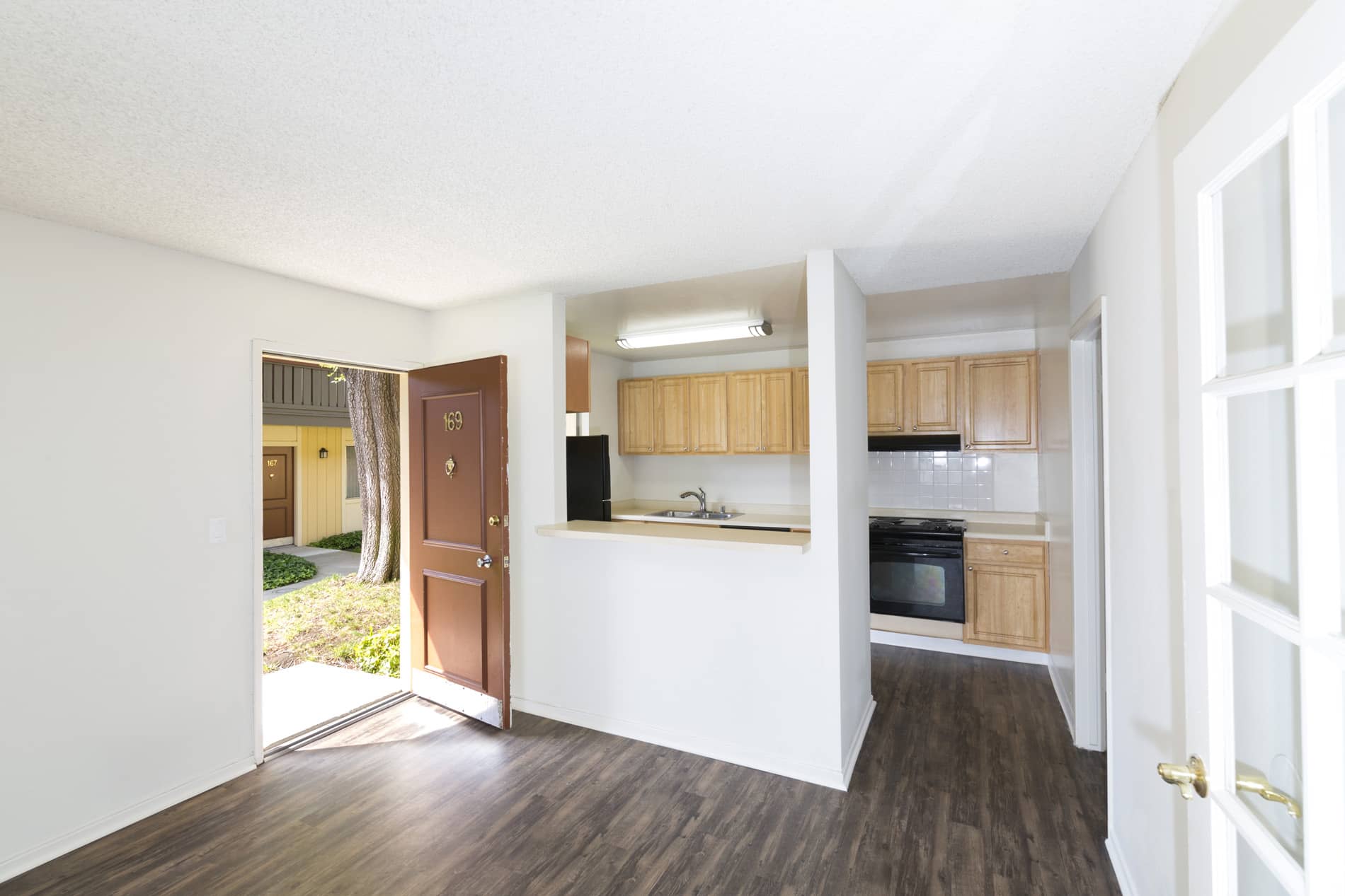 Photos And Tours of Birch Creek Apartments | Mountain View CA