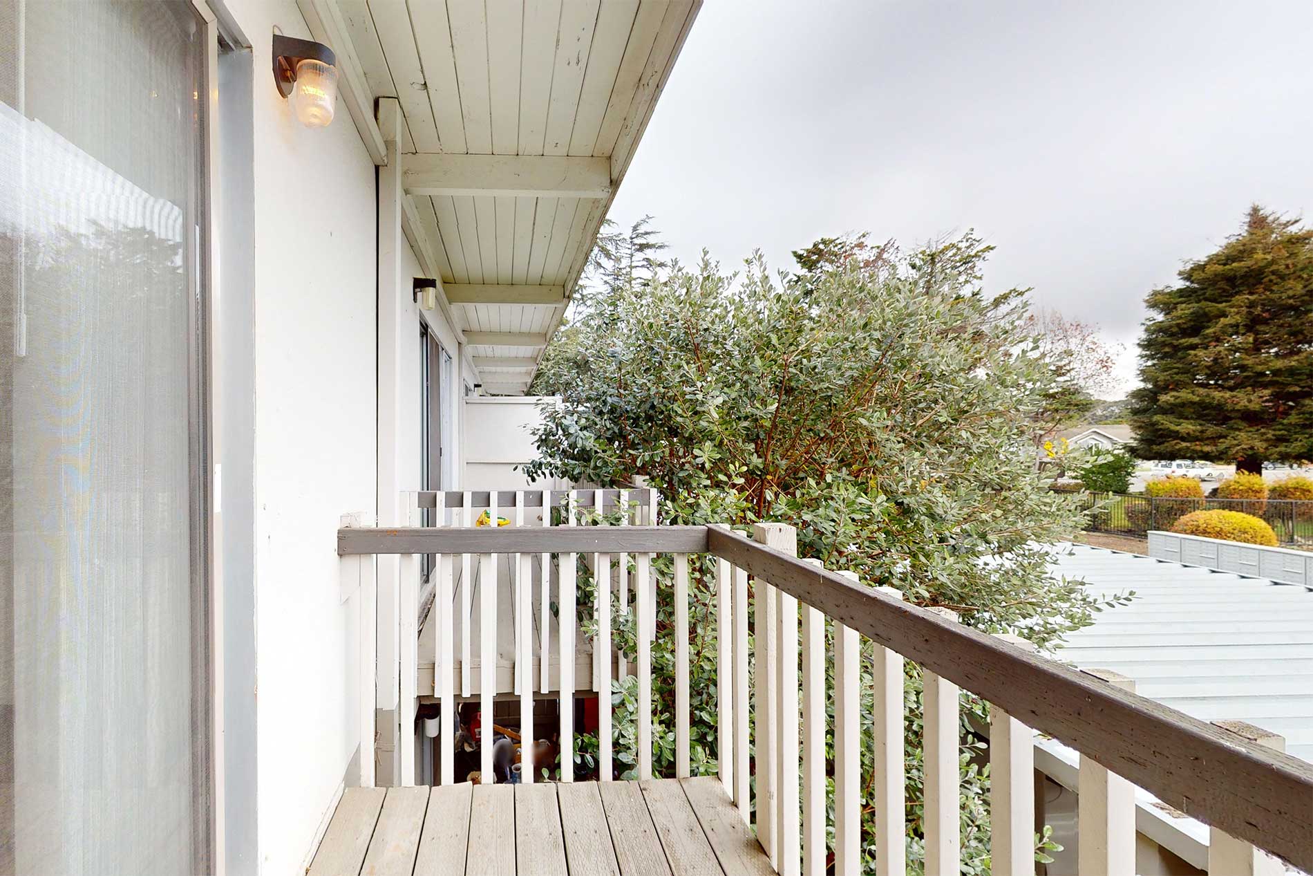 Cambridge Court apartment patio