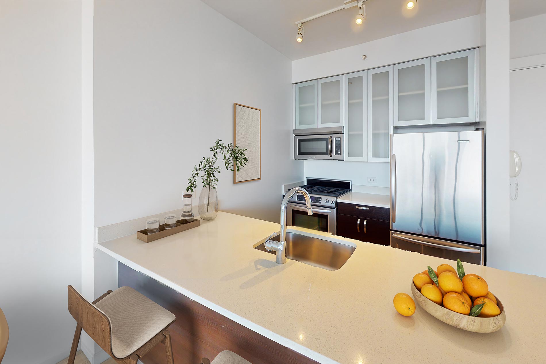 Columbus Square apartment kitchen