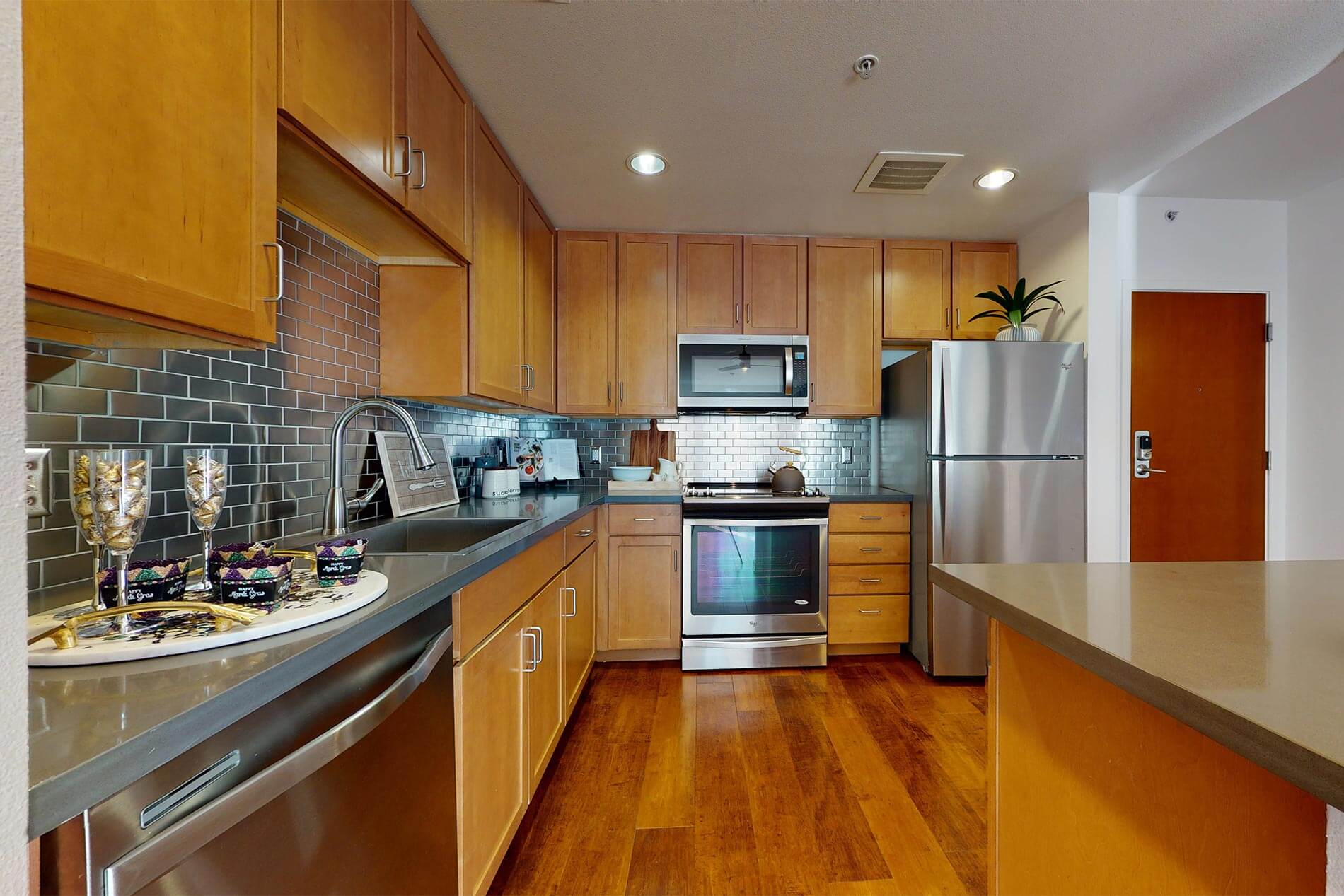 Edgewater apartment kitchen