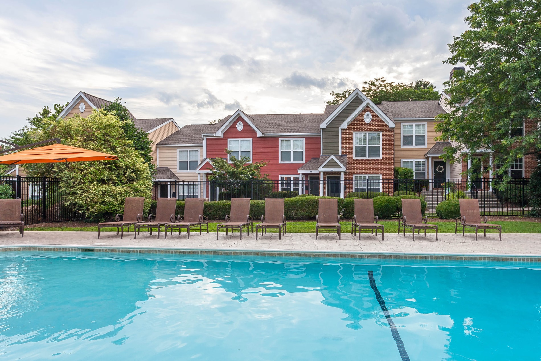 Gayton Pointe Townhomes and Apartments in West End Richmond