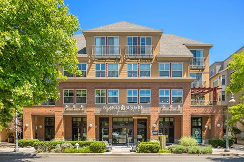 Island Square Building exterior