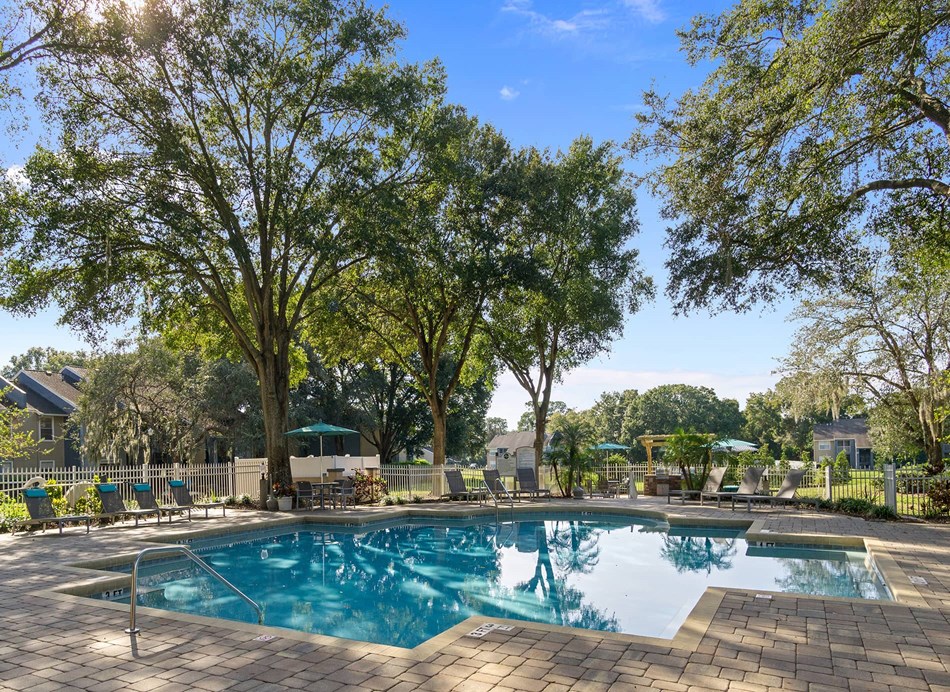 Photos and Tours of Lakewood Place | Brandon FL