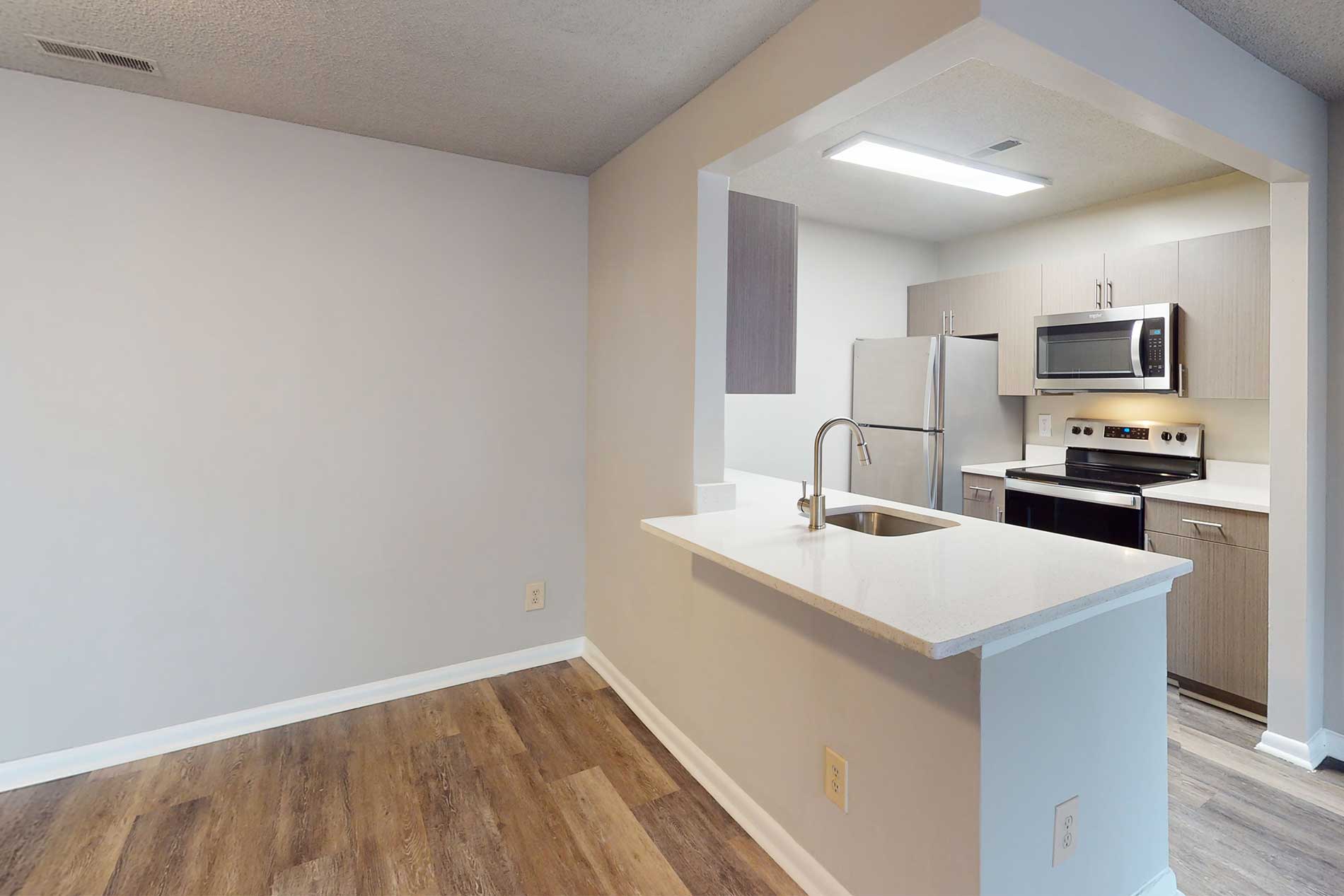 Ridgewood apartment kitchen and dining room