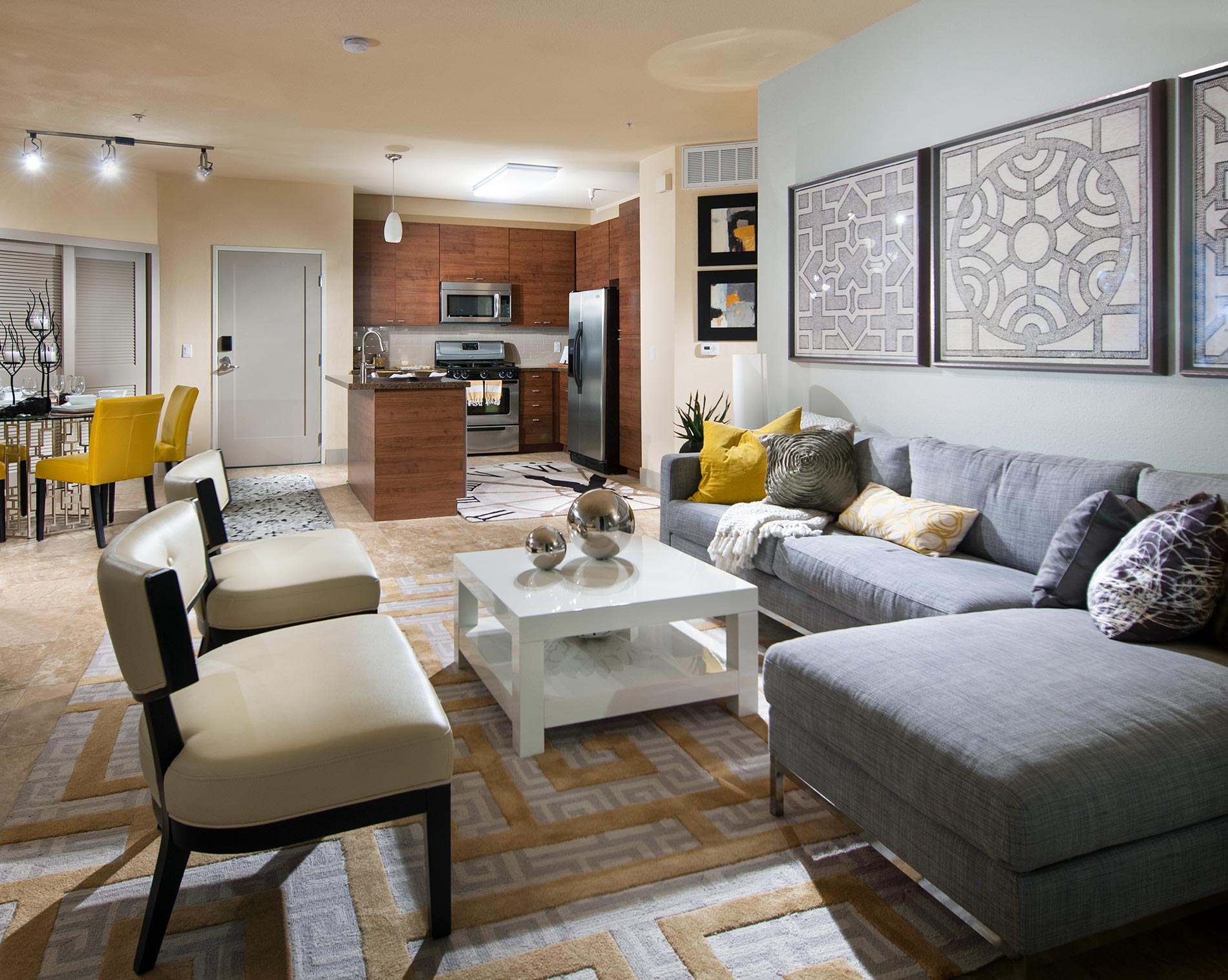 The Westerly on Lincoln staged living room